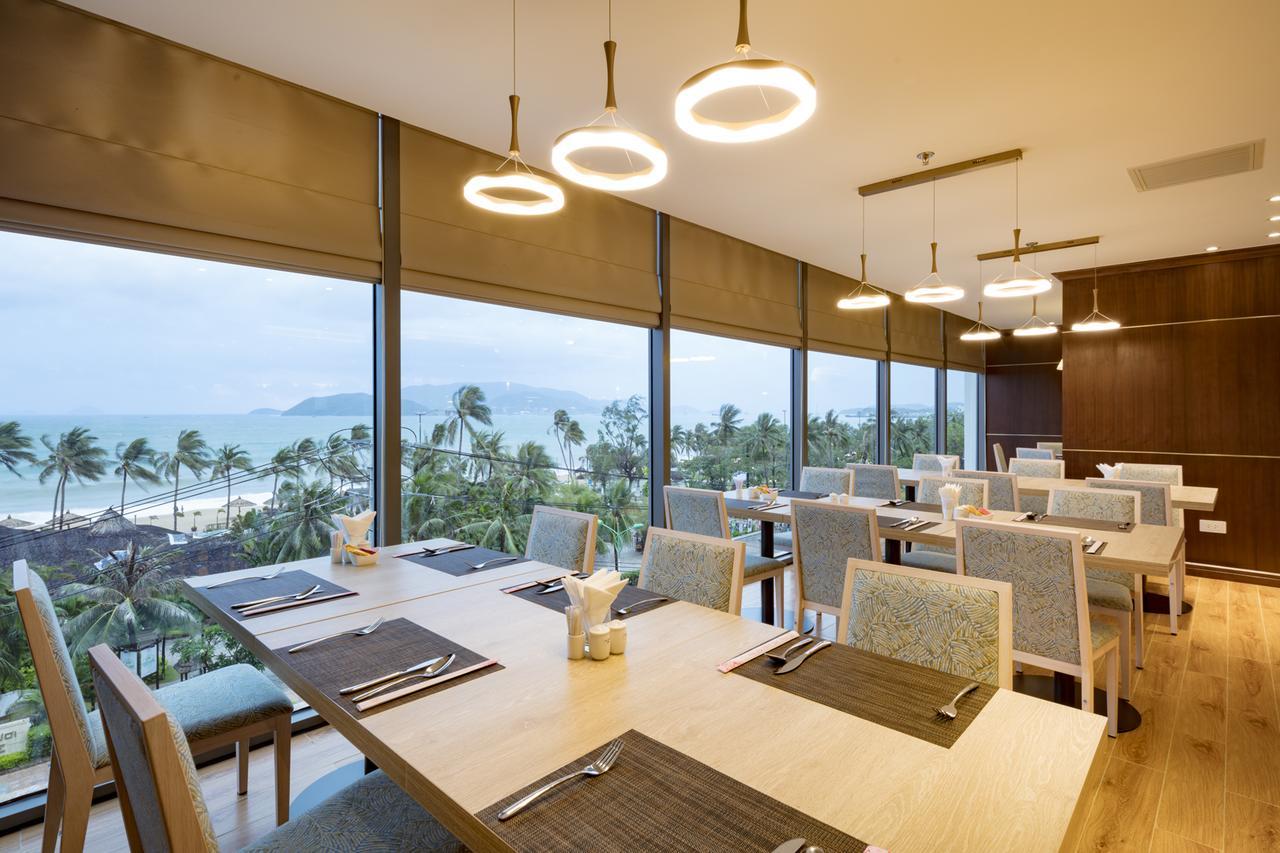 Comodo Nha Trang Hotel Exterior photo